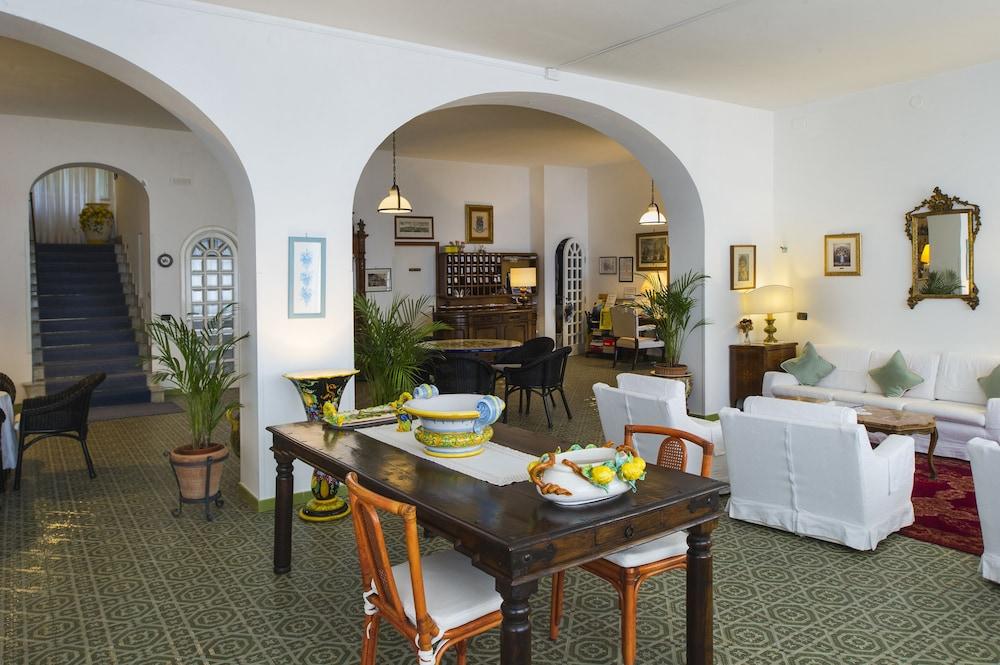 Bellevue Hotel